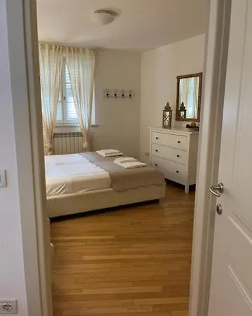 Residenza L'antico Borgo * ترييستي